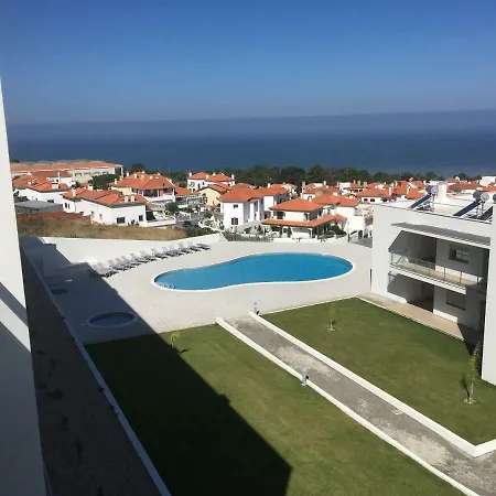 Sitio Ocean Views דירה