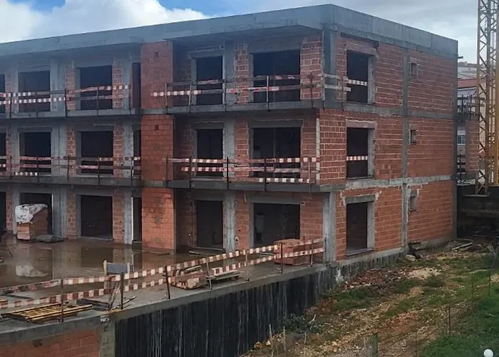 Sitio Ocean Views Апартаменты *